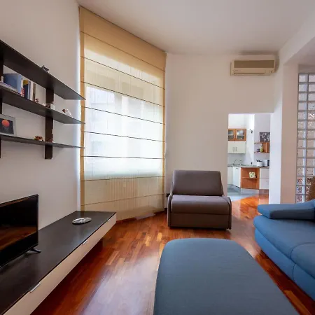 Porta Nuova By Interhome * Milano