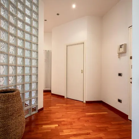 Daire Porta Nuova By Interhome Milano