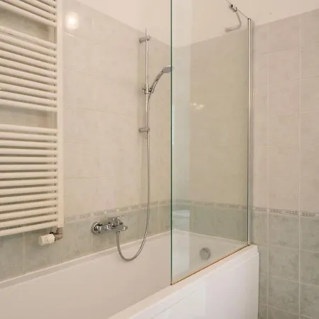 Porta Nuova By Interhome דירה *